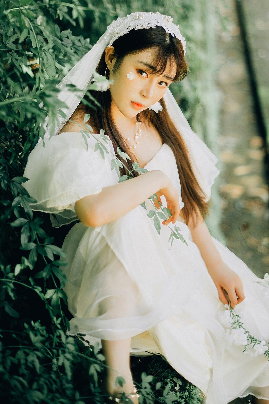 YiTuYu艺图语 Vol.6140 Kure Suo Wei Cover Photo