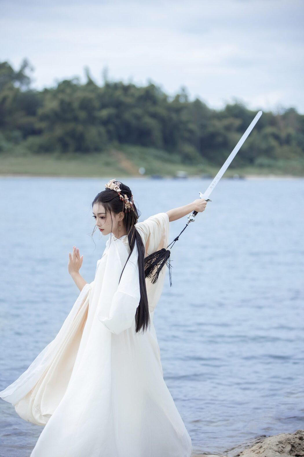 YiTuYu艺图语 Vol.6137 Qiqi