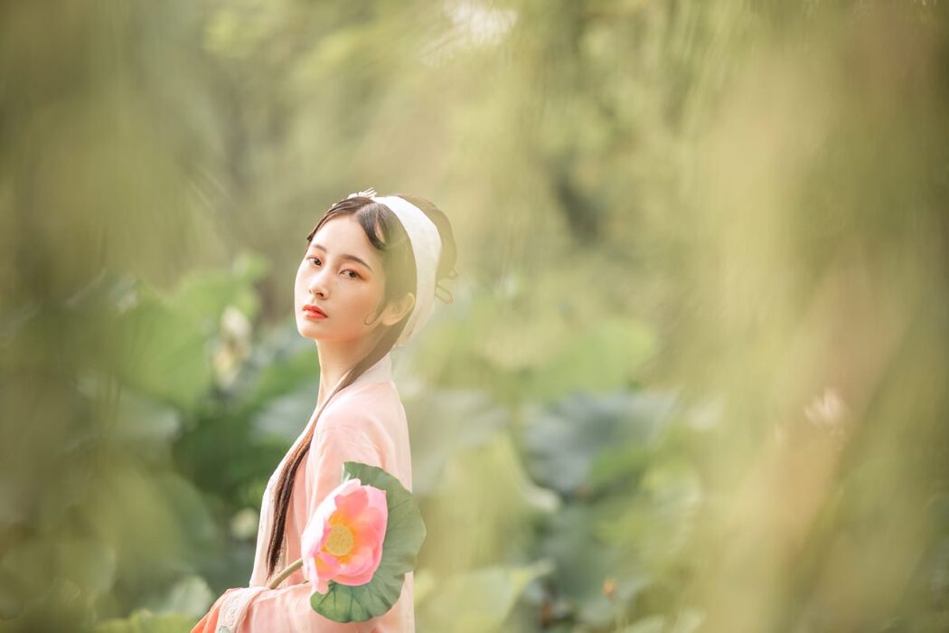 YiTuYu艺图语 Vol.950 Wu Yue De San Hua Mao