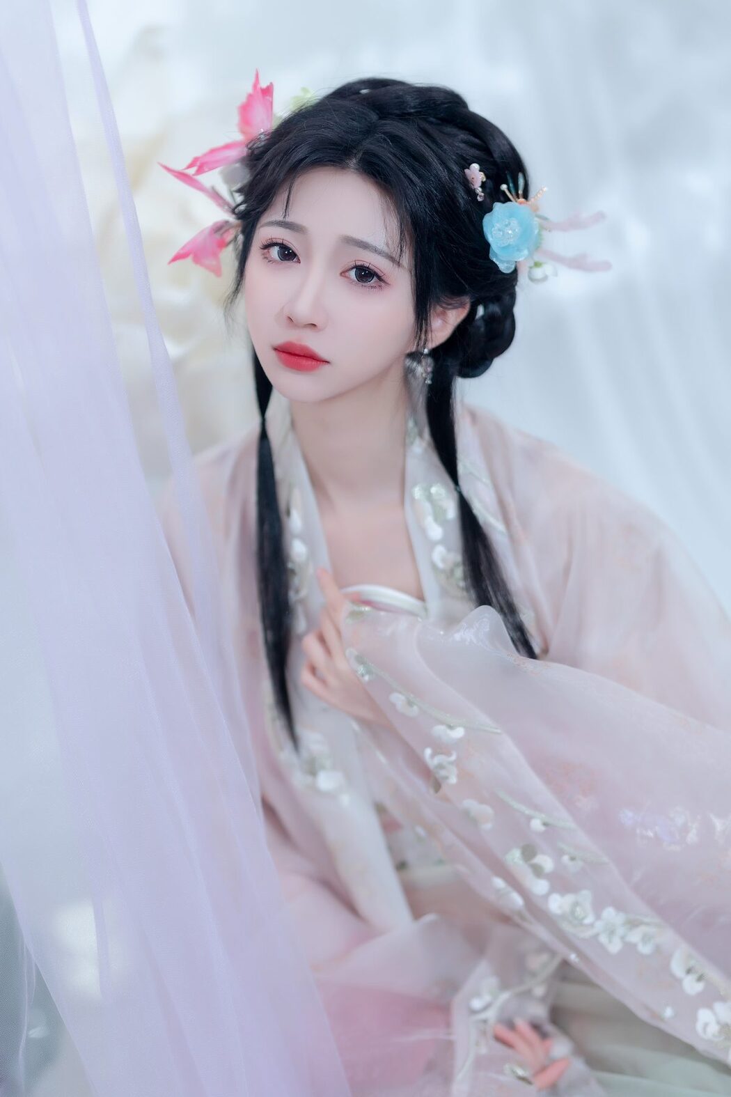 YiTuYu艺图语 Vol.6142 Qi Luo Sheng De Xiao Su Su