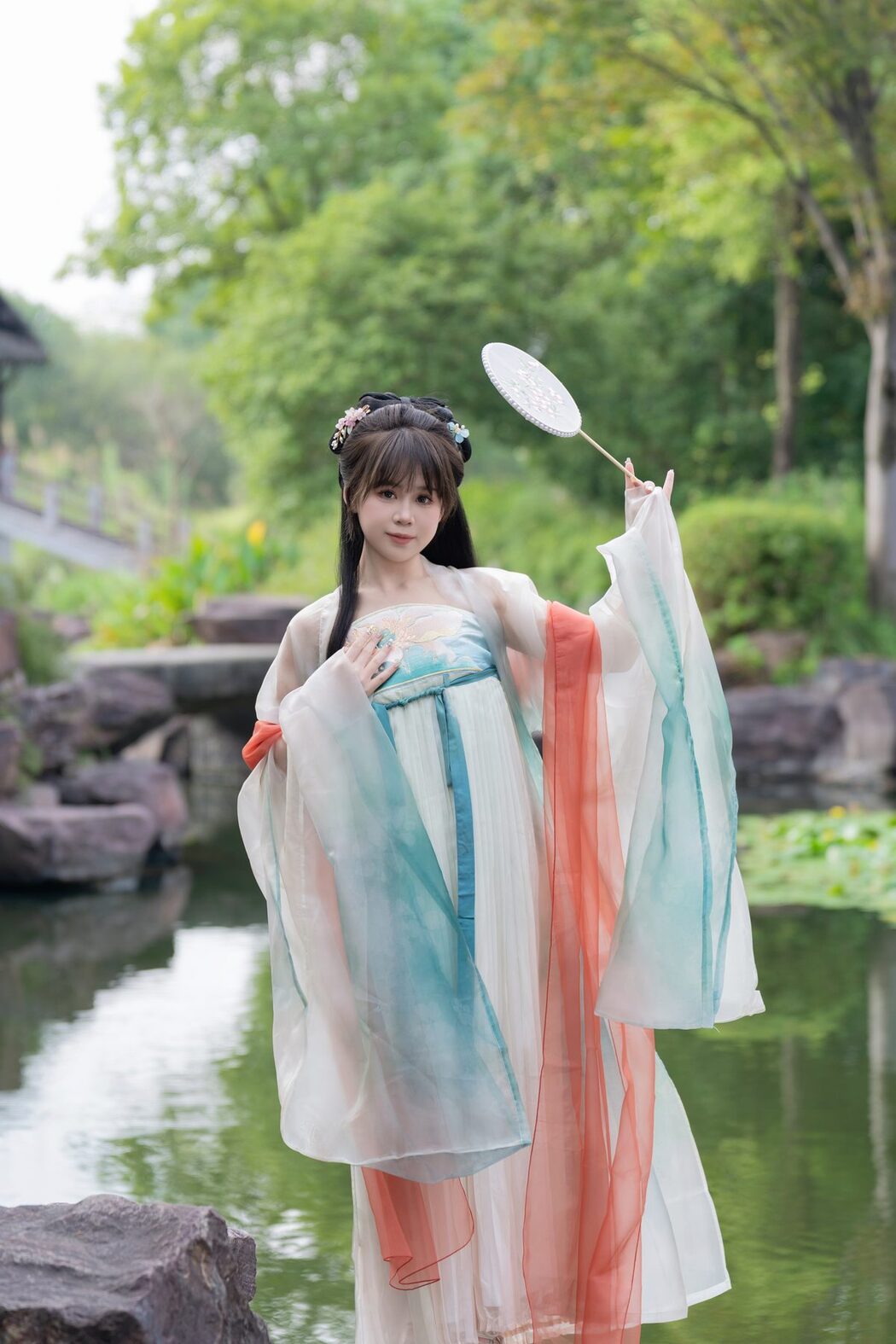YiTuYu艺图语 Vol.6138 Pao Fu Xiao Fang