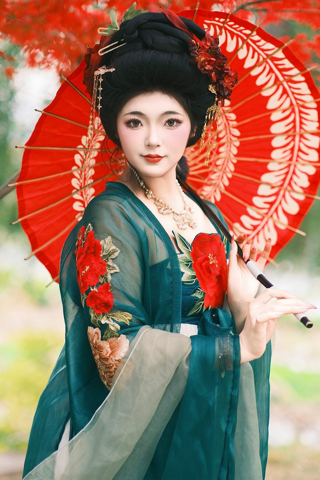 YiTuYu艺图语 Vol.6141 KaiLin Jiang Cover Photo