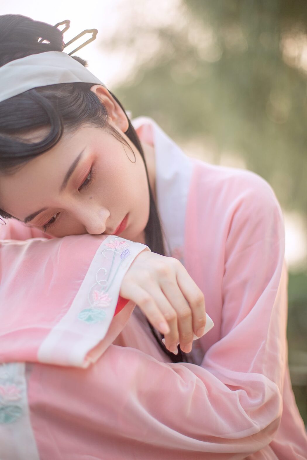 YiTuYu艺图语 Vol.950 Wu Yue De San Hua Mao