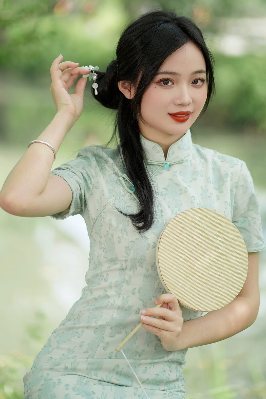 YiTuYu艺图语 Vol.6158 Xiao Ou O Cover Photo