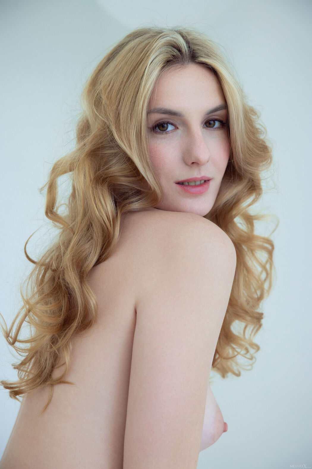 MetArtX Lillie Pie – Sneaking On Me (83P)