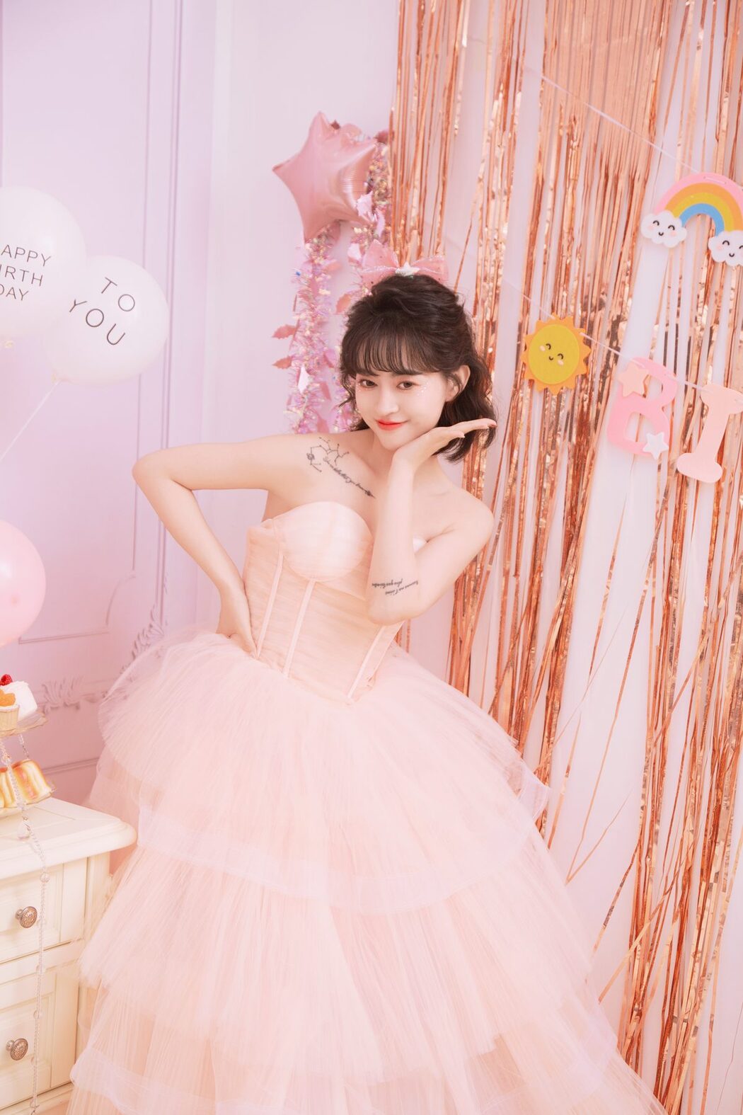 YiTuYu艺图语 Vol.6173 Yi Xuan