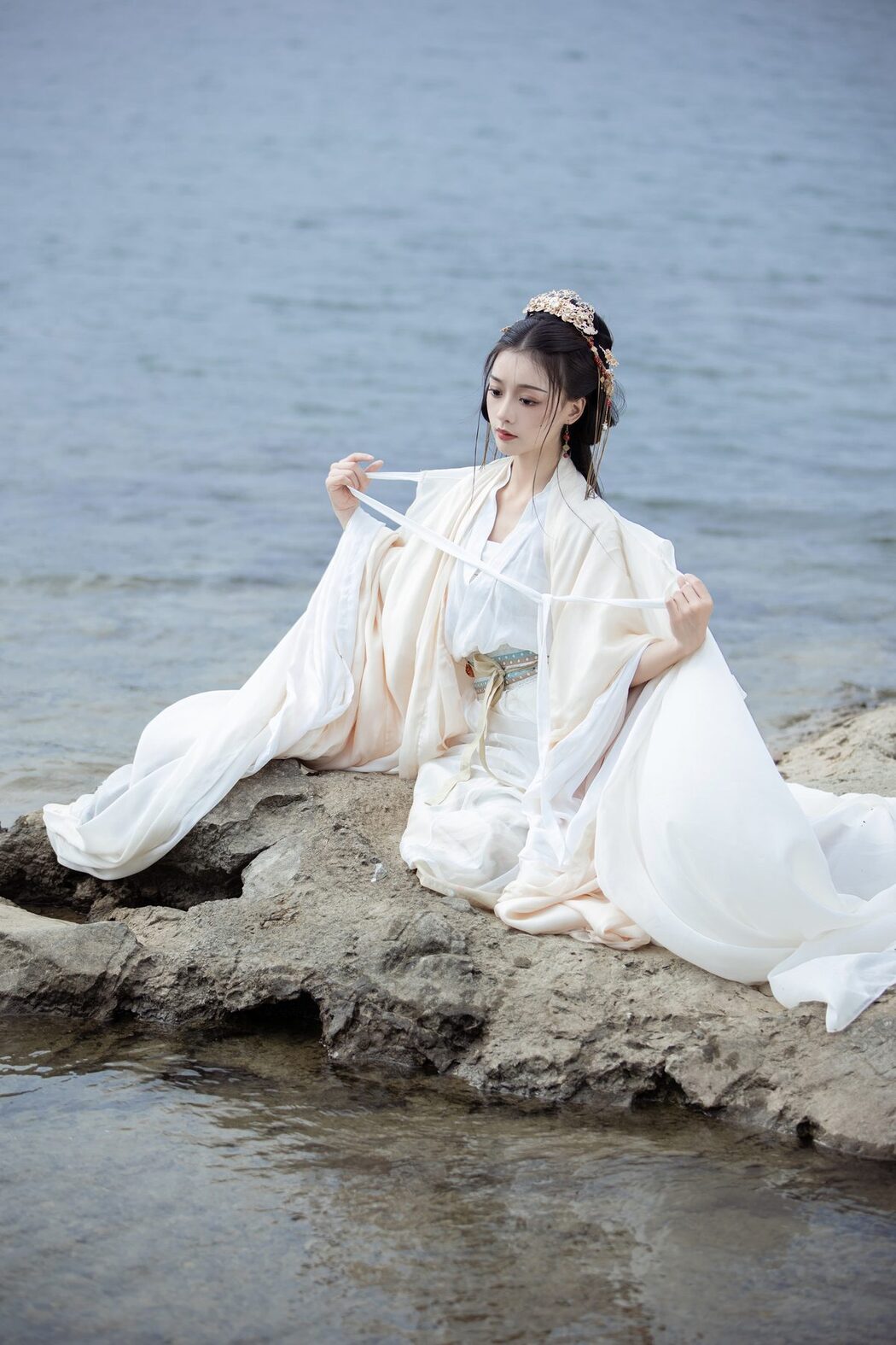 YiTuYu艺图语 Vol.6137 Qiqi