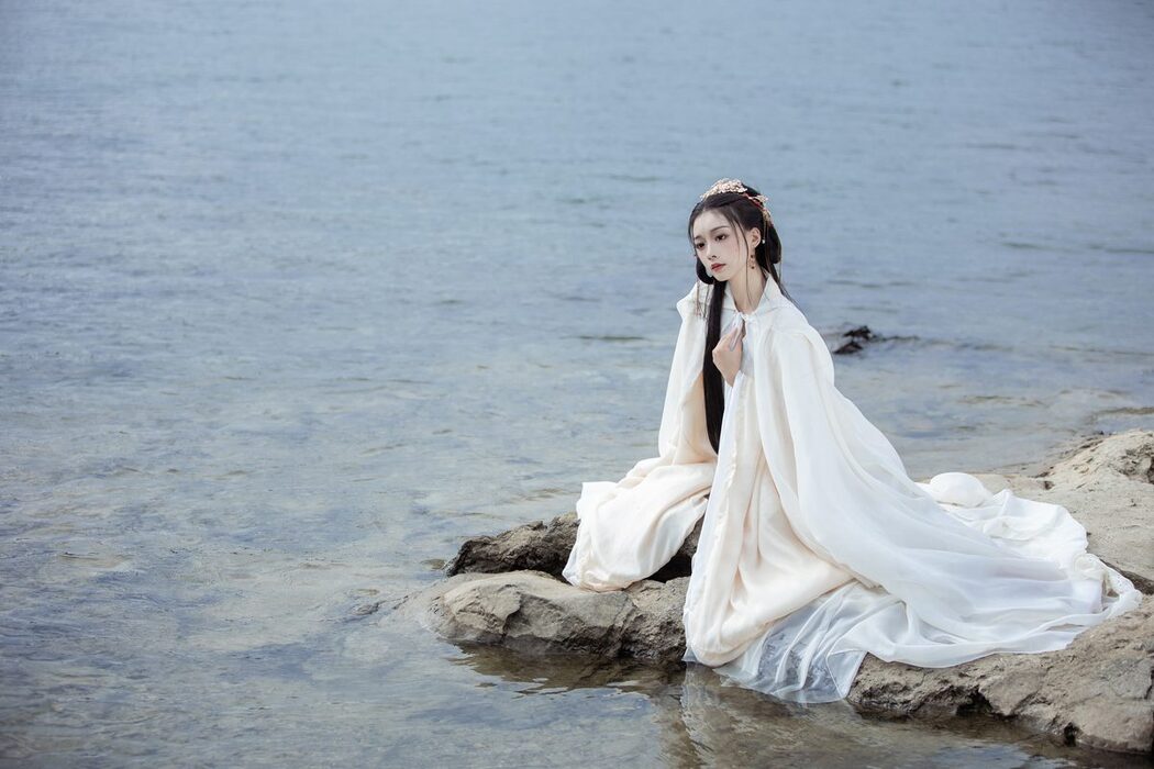 YiTuYu艺图语 Vol.6137 Qiqi