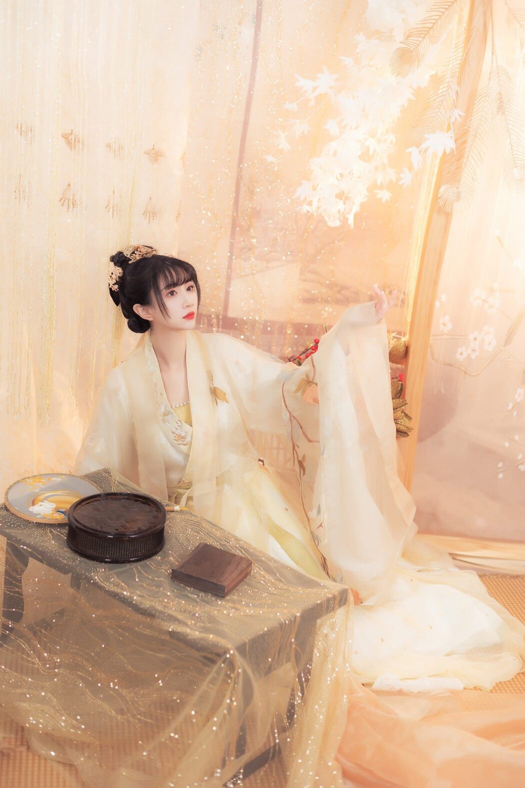YiTuYu艺图语 Vol.6129 Qi Luo Sheng De Xiao Su Su