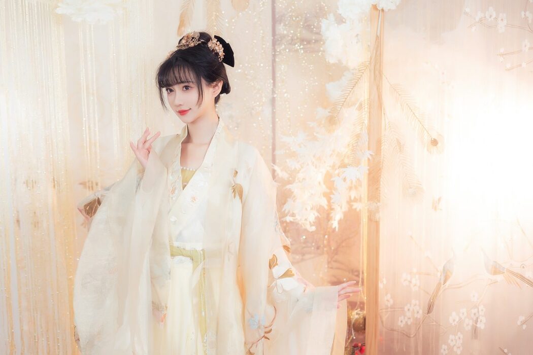 YiTuYu艺图语 Vol.6129 Qi Luo Sheng De Xiao Su Su