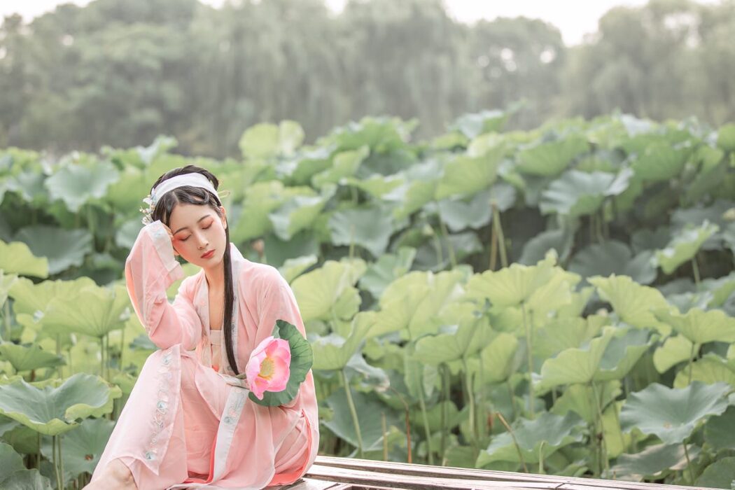 YiTuYu艺图语 Vol.950 Wu Yue De San Hua Mao