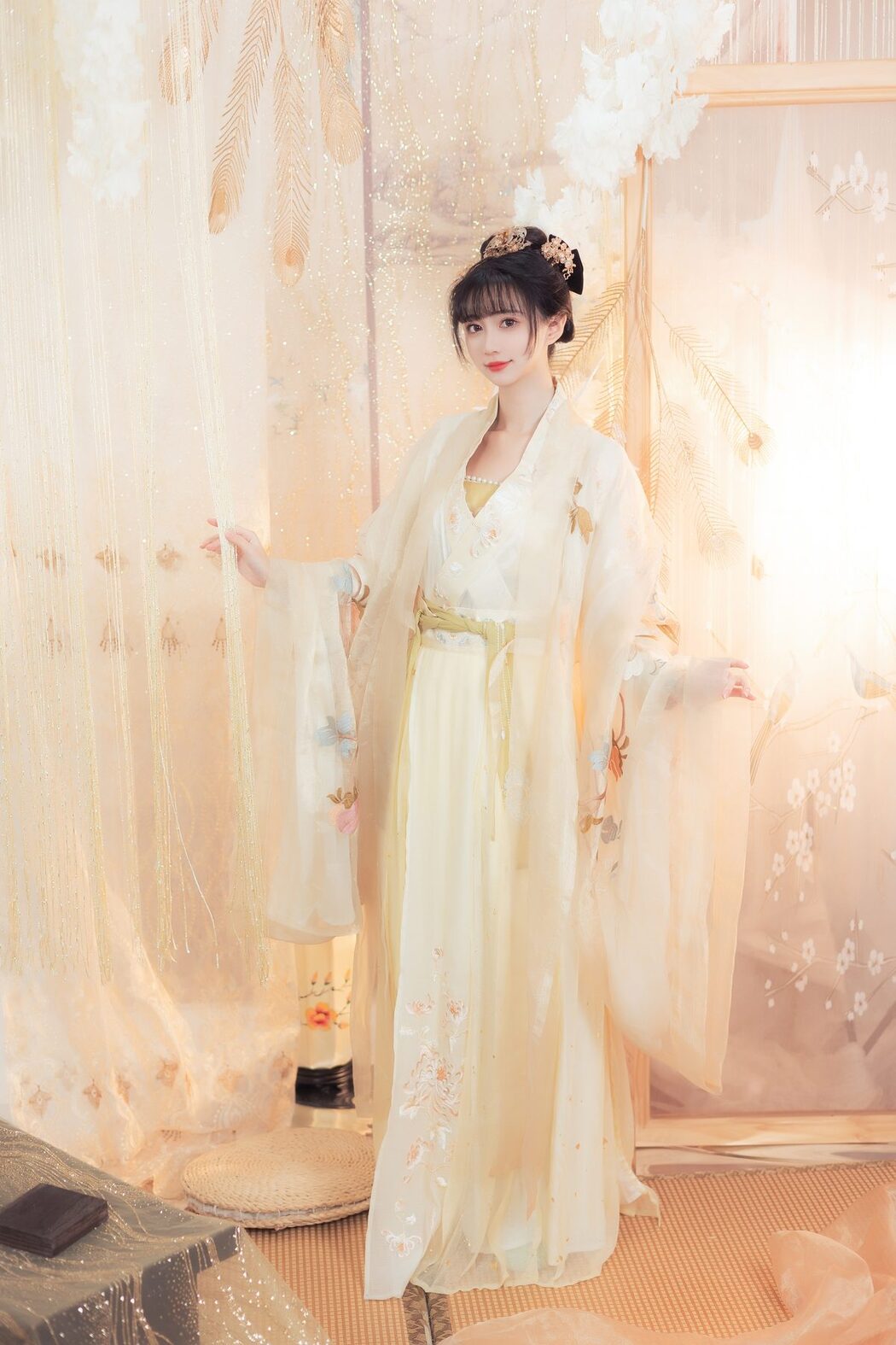 YiTuYu艺图语 Vol.6129 Qi Luo Sheng De Xiao Su Su
