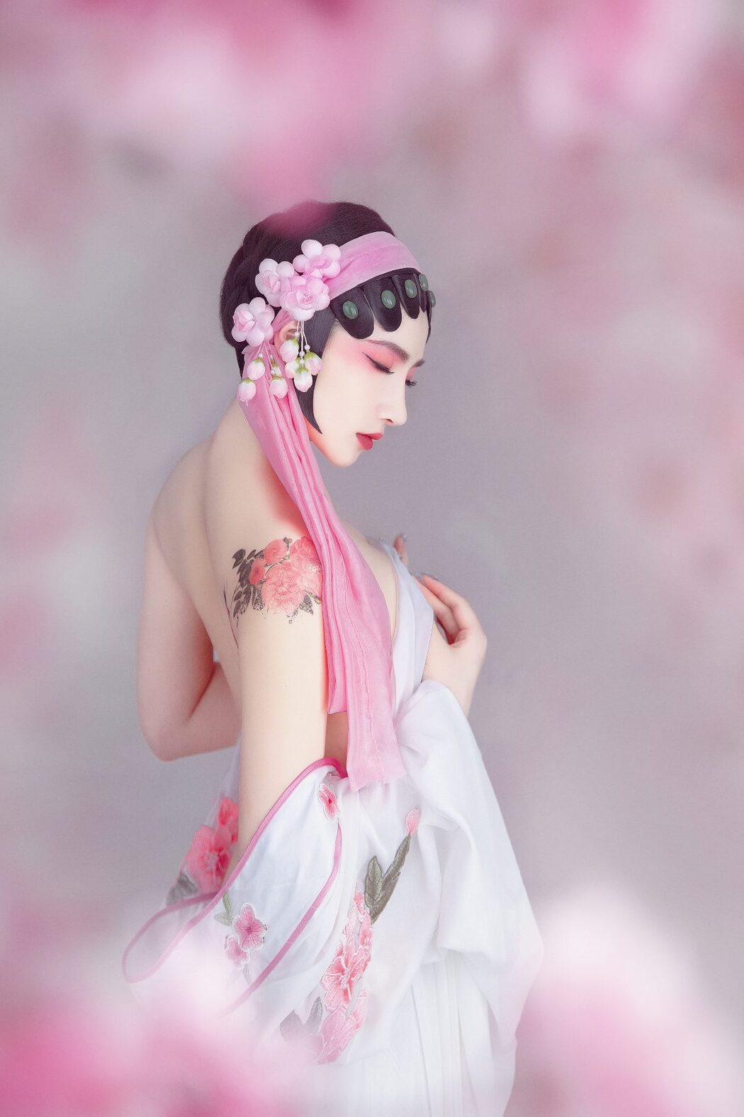 YiTuYu艺图语 Vol.947 Wei Bao