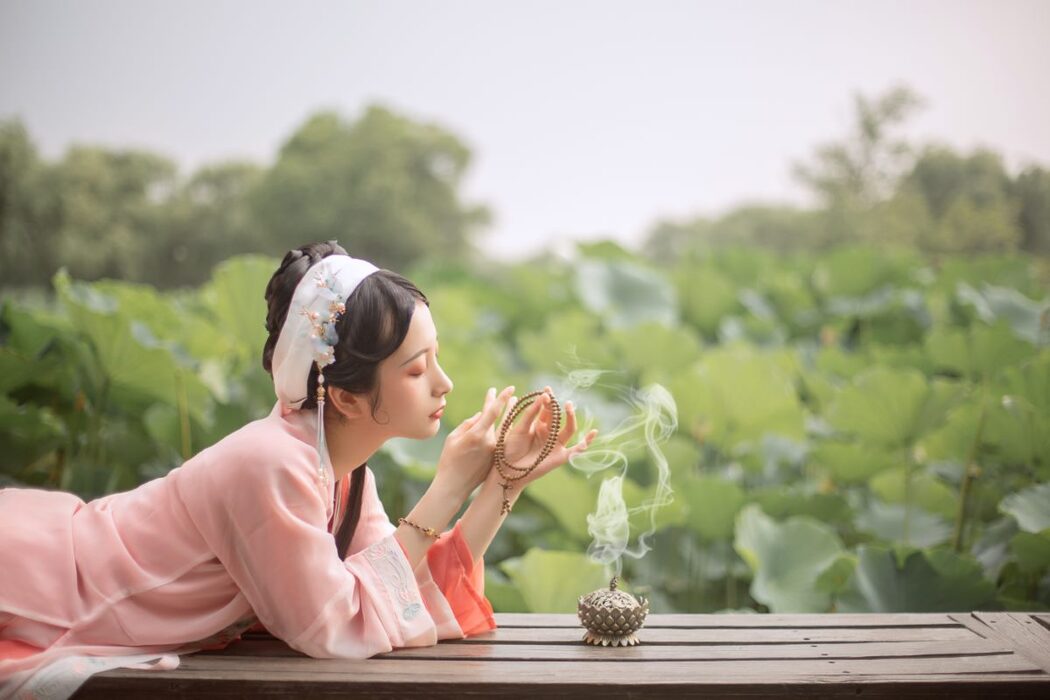 YiTuYu艺图语 Vol.950 Wu Yue De San Hua Mao