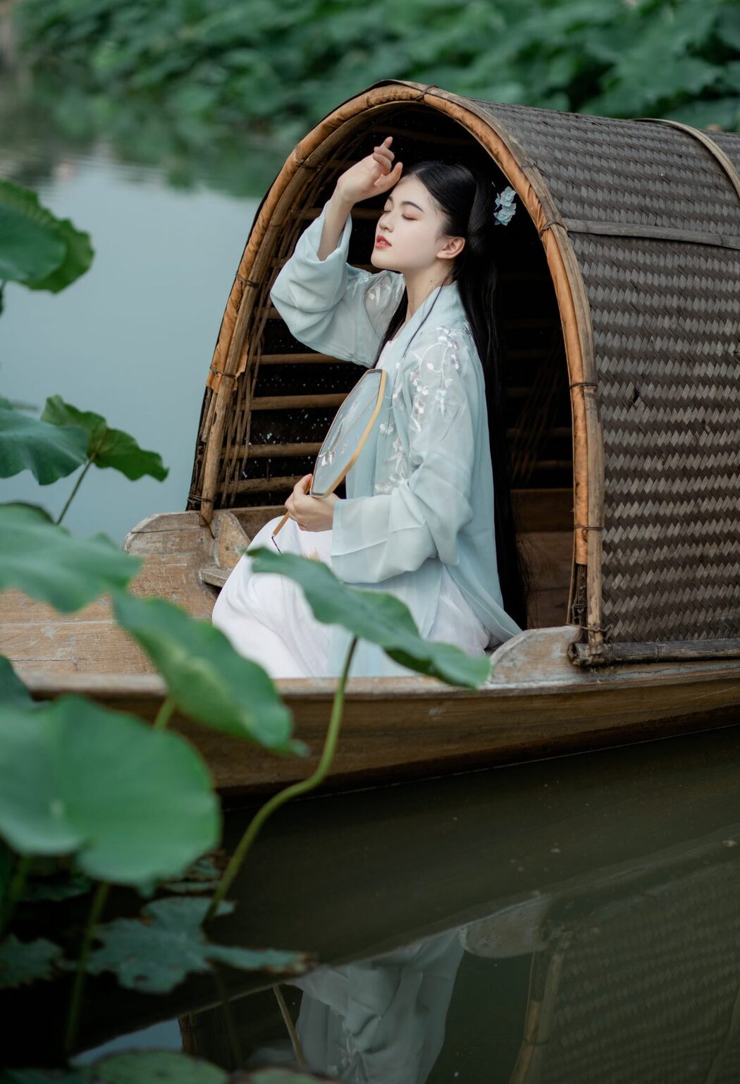 YiTuYu艺图语 Vol.901 Zhi Yu Bei