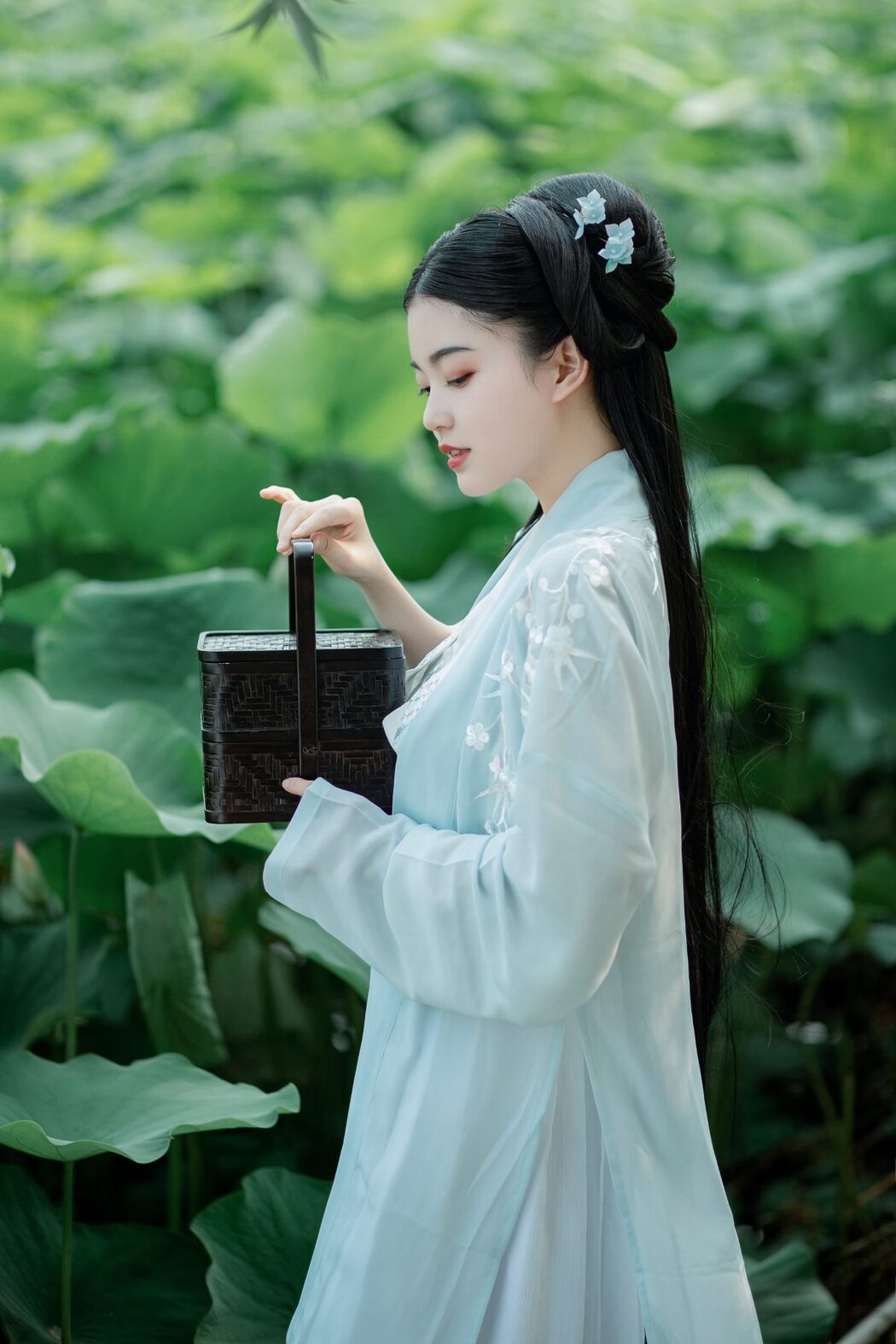 YiTuYu艺图语 Vol.901 Zhi Yu Bei