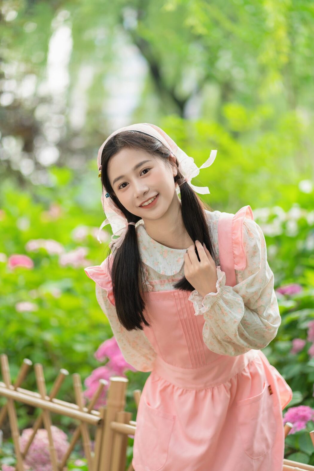 YiTuYu艺图语 Vol.6154 Cheng Zi Shu
