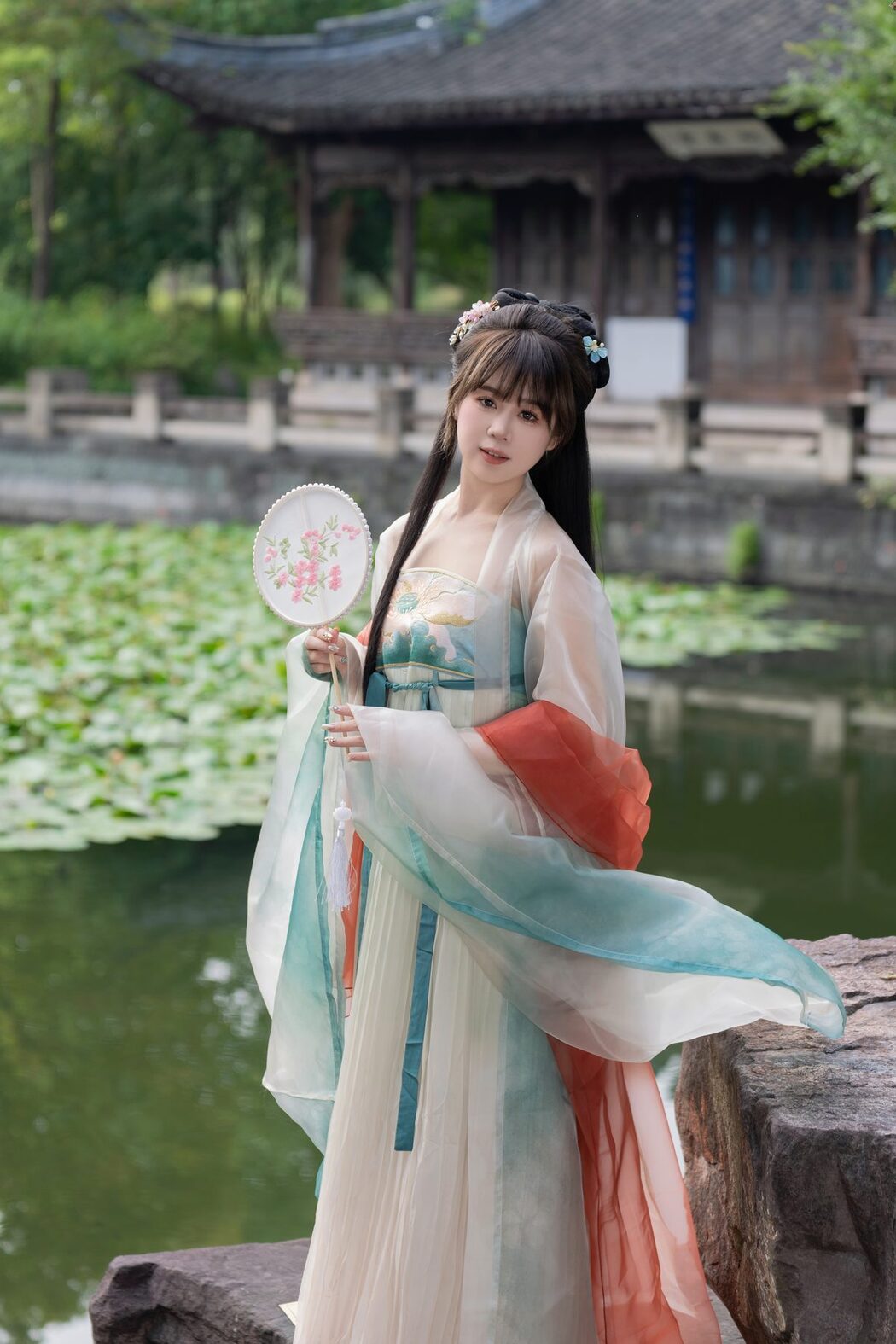 YiTuYu艺图语 Vol.6138 Pao Fu Xiao Fang
