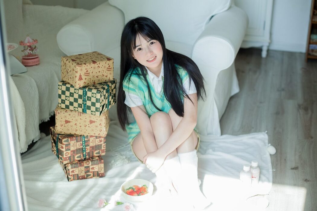 YiTuYu艺图语 Vol.6151 Xiao Yi Mei Mei Cute