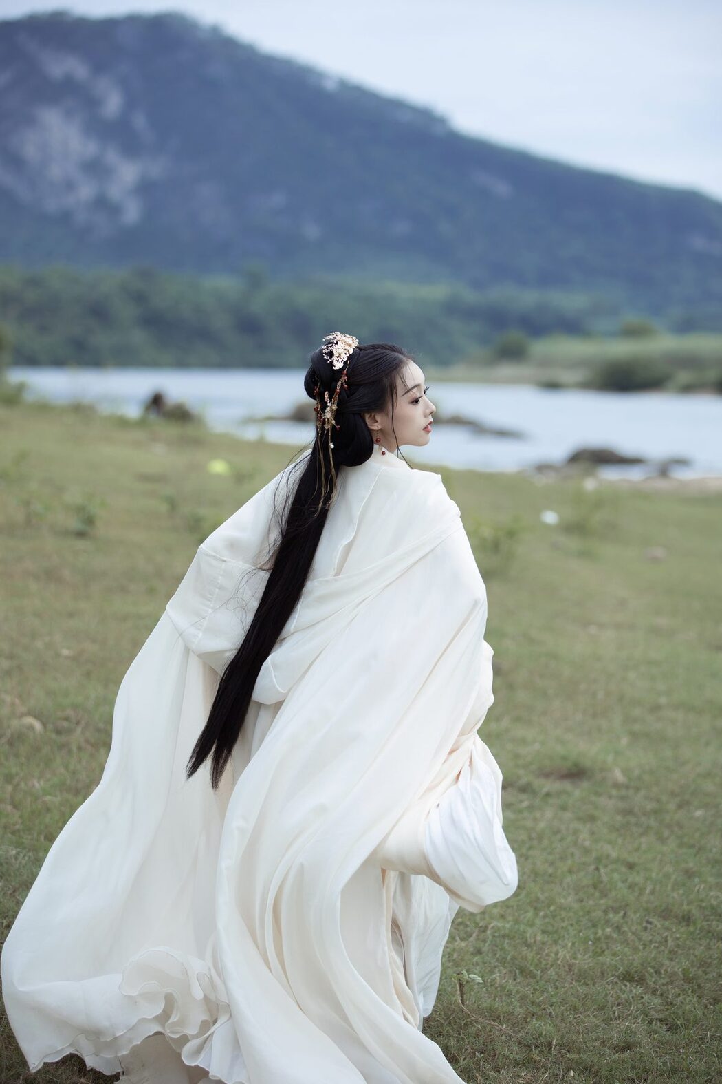 YiTuYu艺图语 Vol.6137 Qiqi