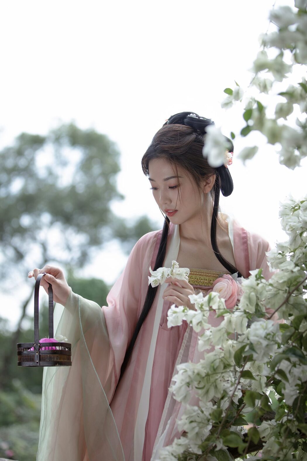 YiTuYu艺图语 Vol.6164 Zhi Zhi Qi