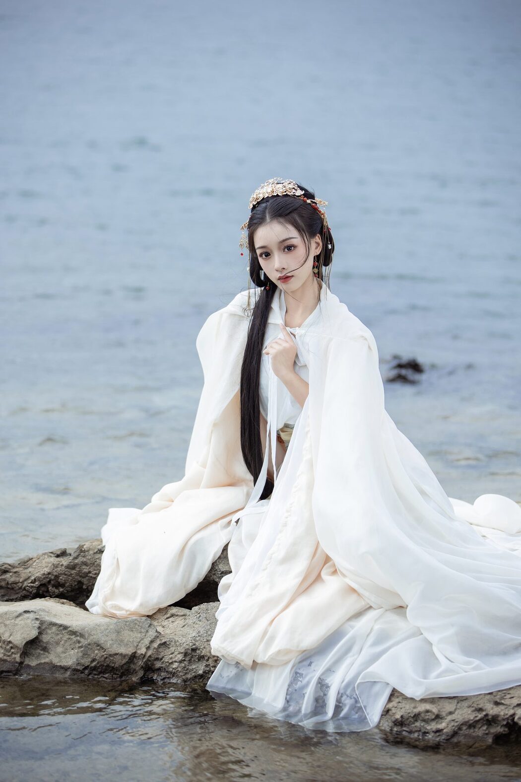 YiTuYu艺图语 Vol.6137 Qiqi