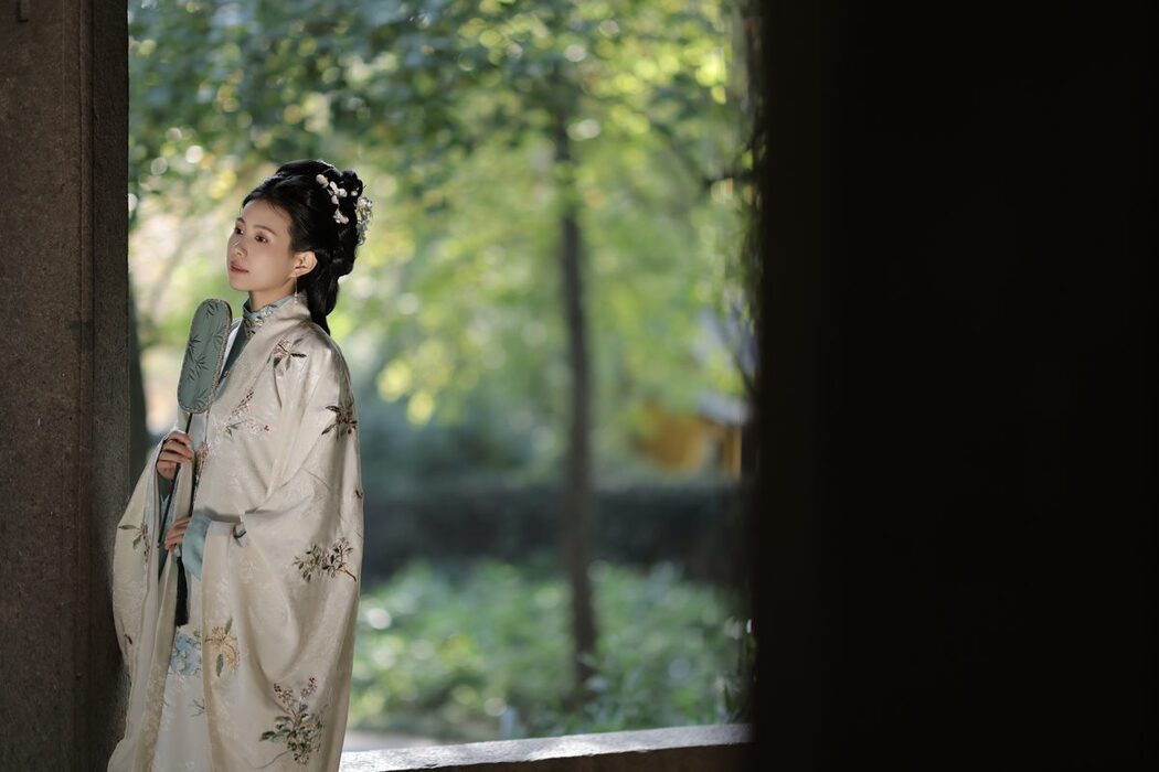 YiTuYu艺图语 Vol.6111 A Qin Da Da