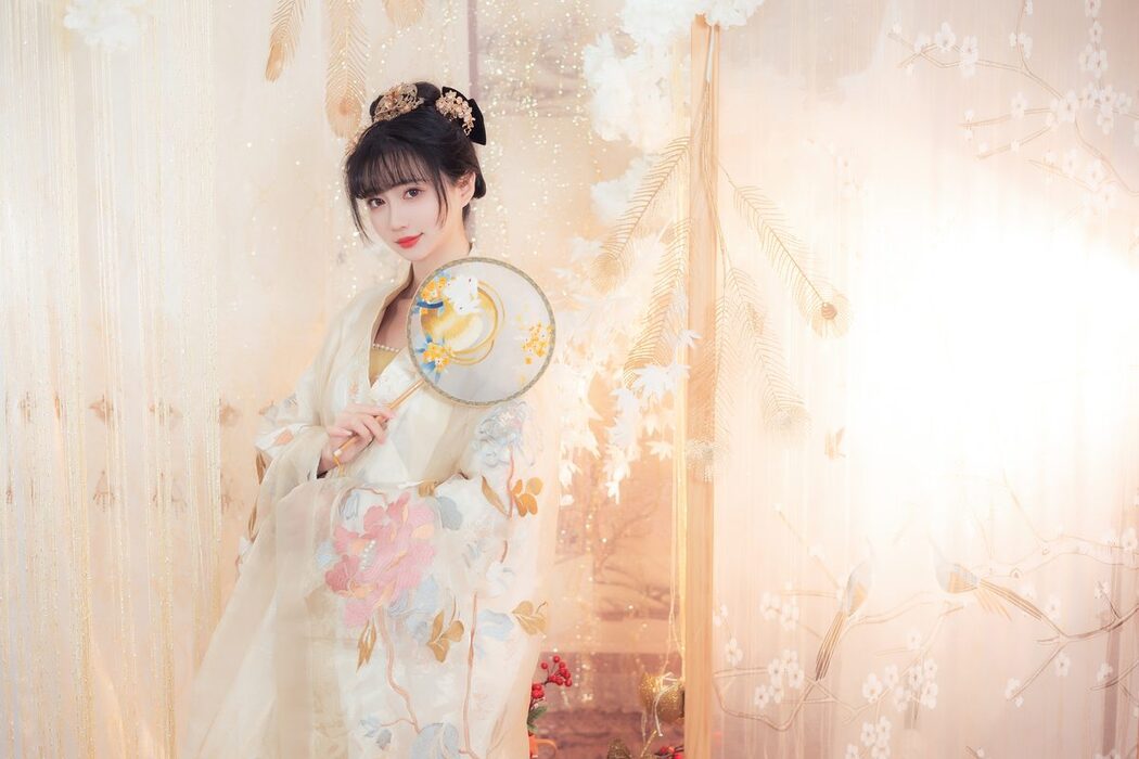 YiTuYu艺图语 Vol.6129 Qi Luo Sheng De Xiao Su Su