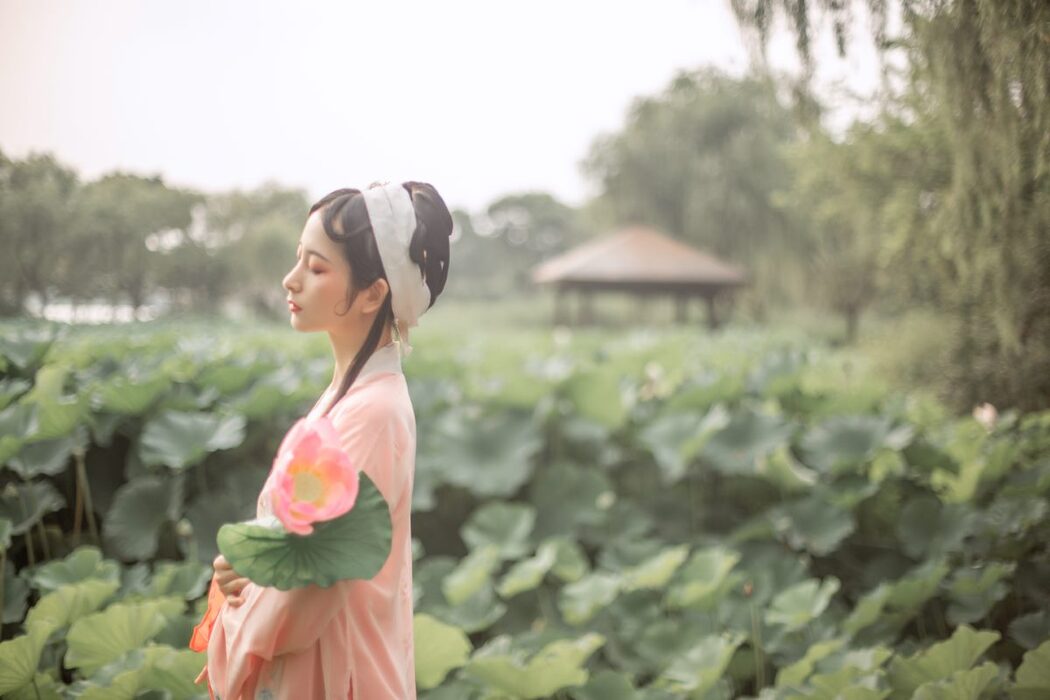 YiTuYu艺图语 Vol.950 Wu Yue De San Hua Mao