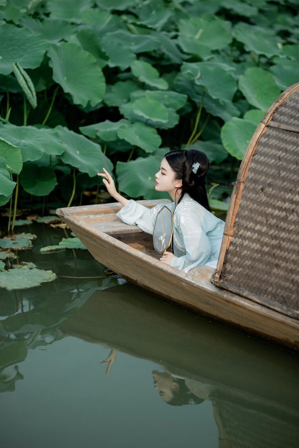 YiTuYu艺图语 Vol.901 Zhi Yu Bei