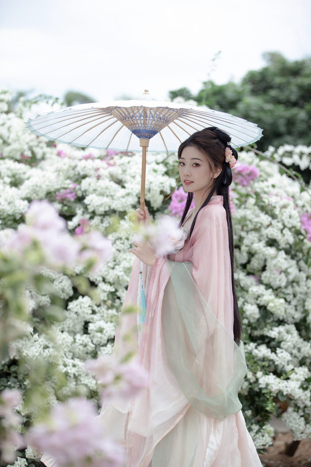 YiTuYu艺图语 Vol.6164 Zhi Zhi Qi