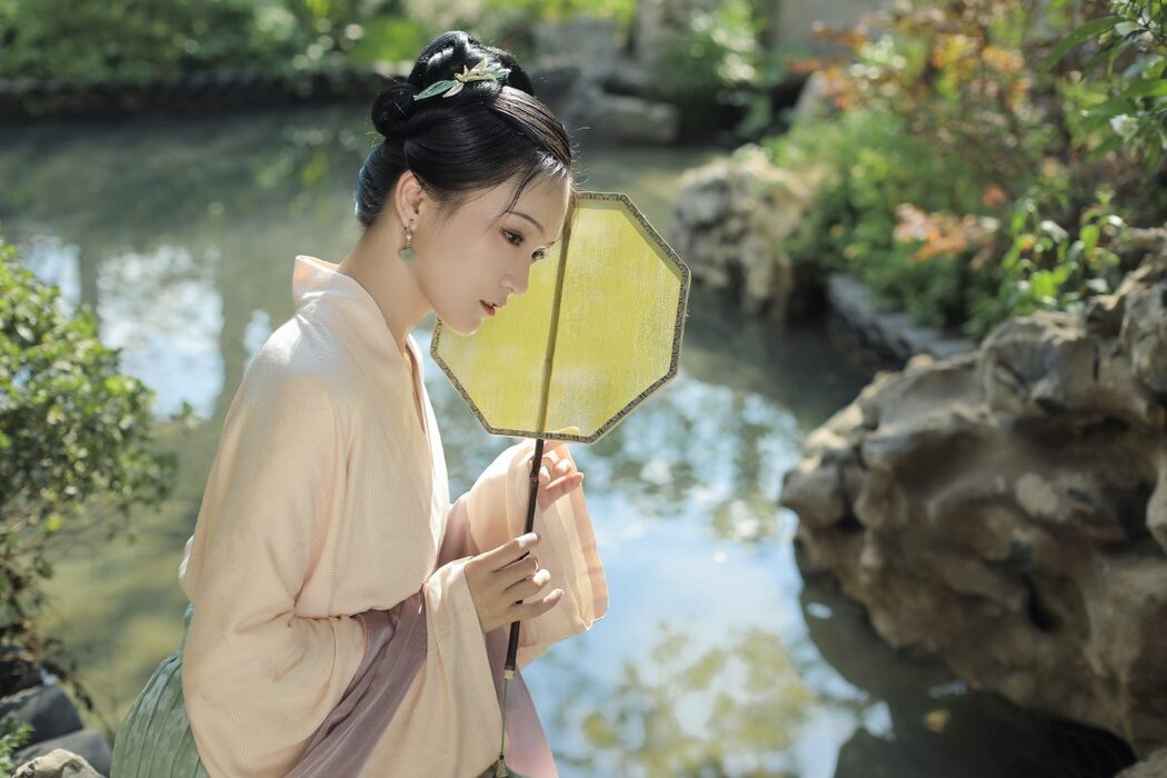 YiTuYu艺图语 Vol.974 Guan Guan