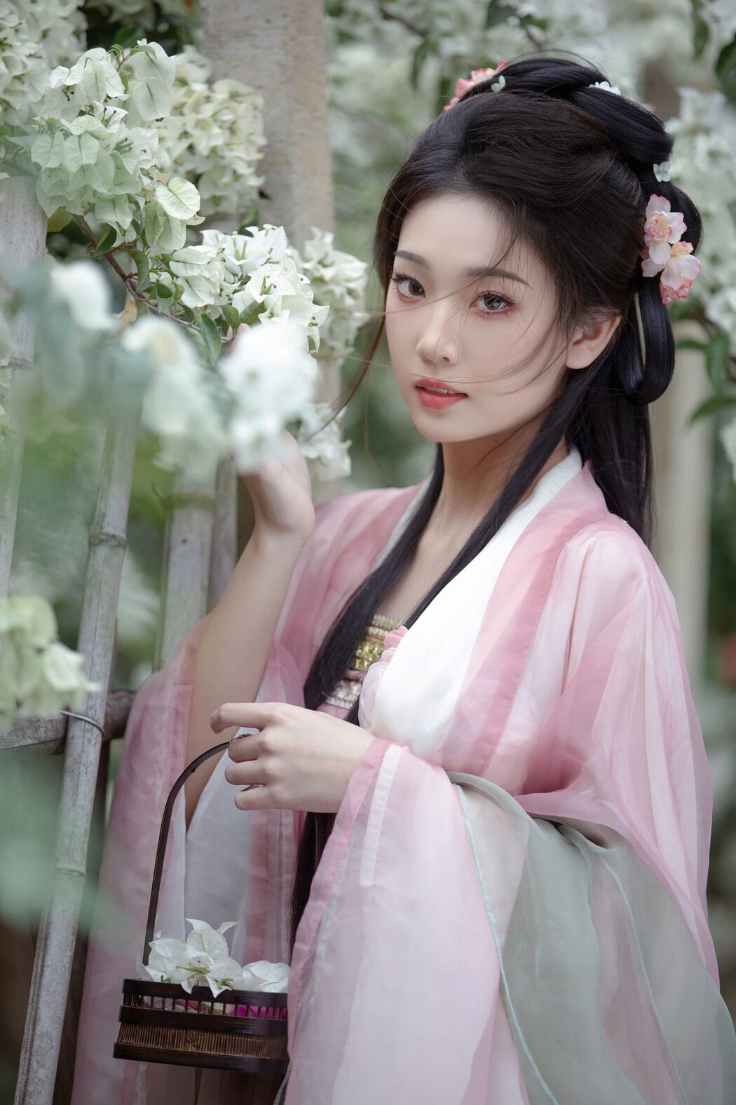 YiTuYu艺图语 Vol.6164 Zhi Zhi Qi