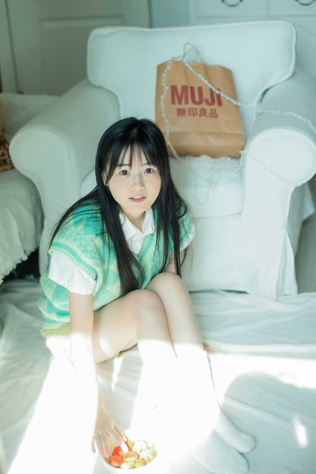 YiTuYu艺图语 Vol.6151 Xiao Yi Mei Mei Cute