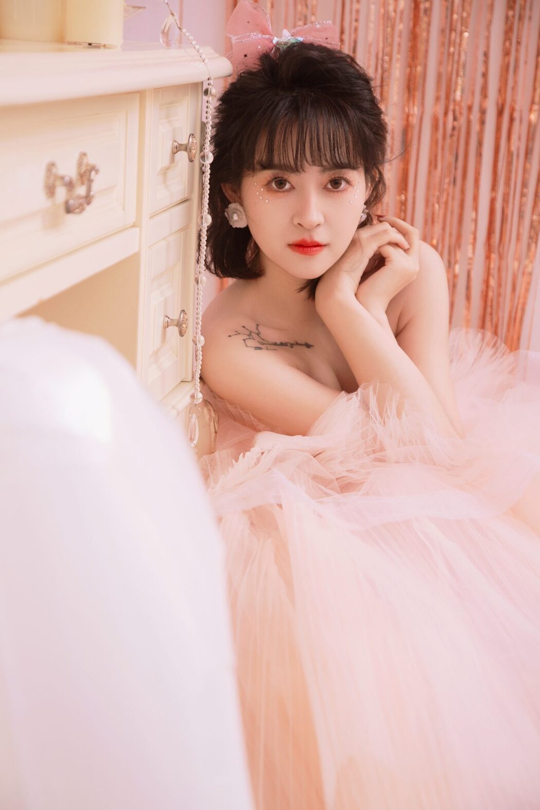 YiTuYu艺图语 Vol.6173 Yi Xuan