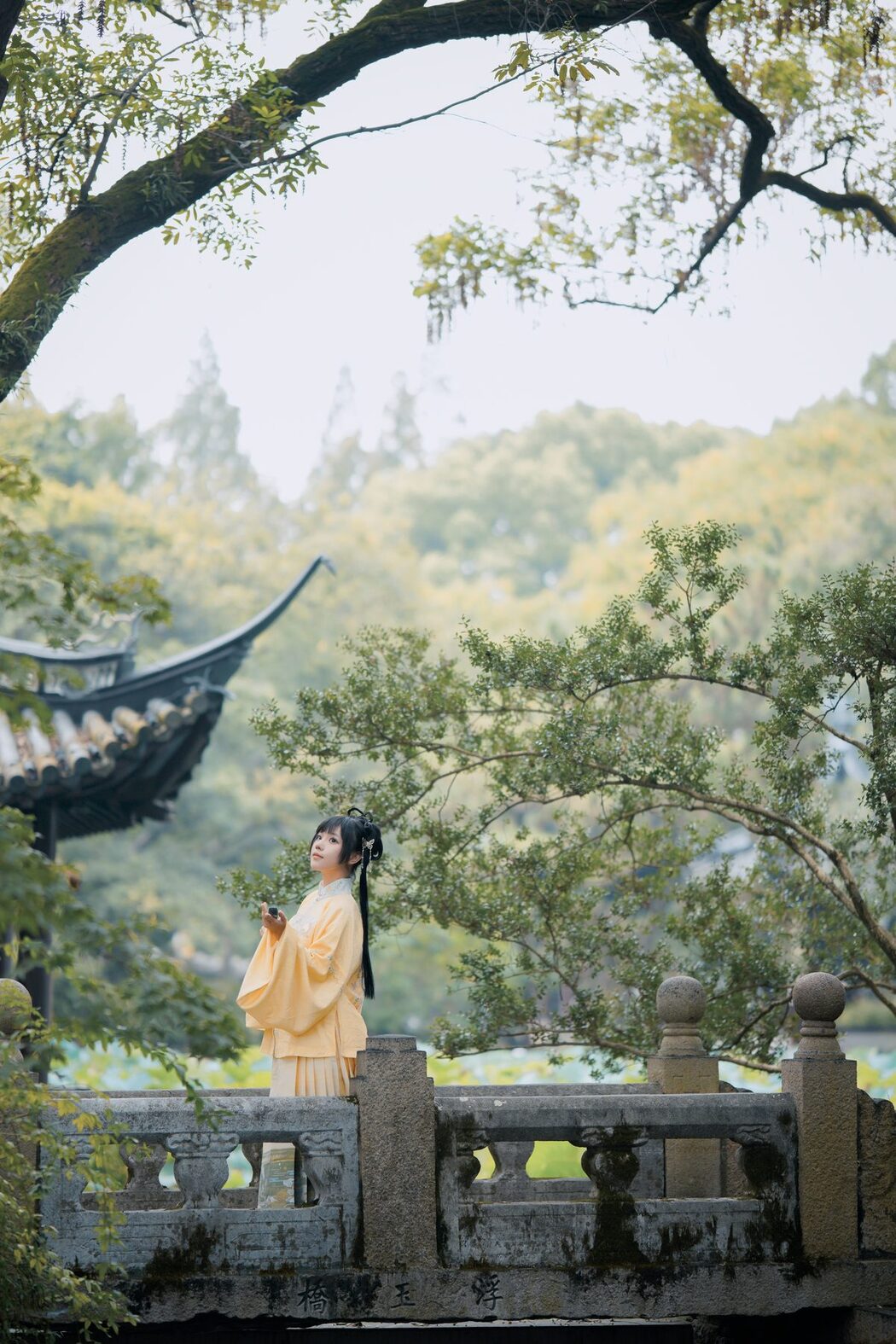 YiTuYu艺图语 Vol.6135 Hua Qi Hana