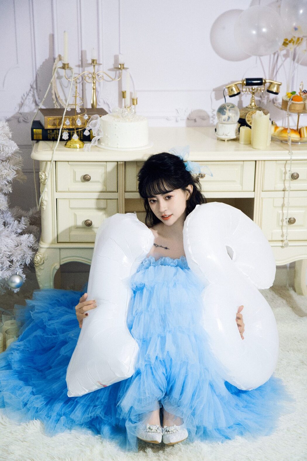 YiTuYu艺图语 Vol.6204 Yi Xuan