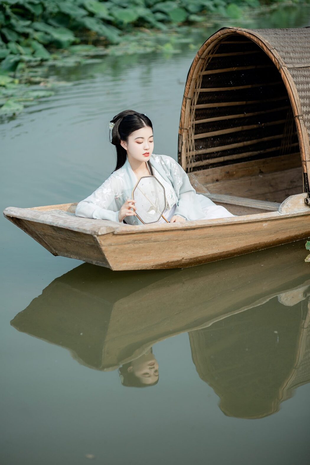 YiTuYu艺图语 Vol.901 Zhi Yu Bei