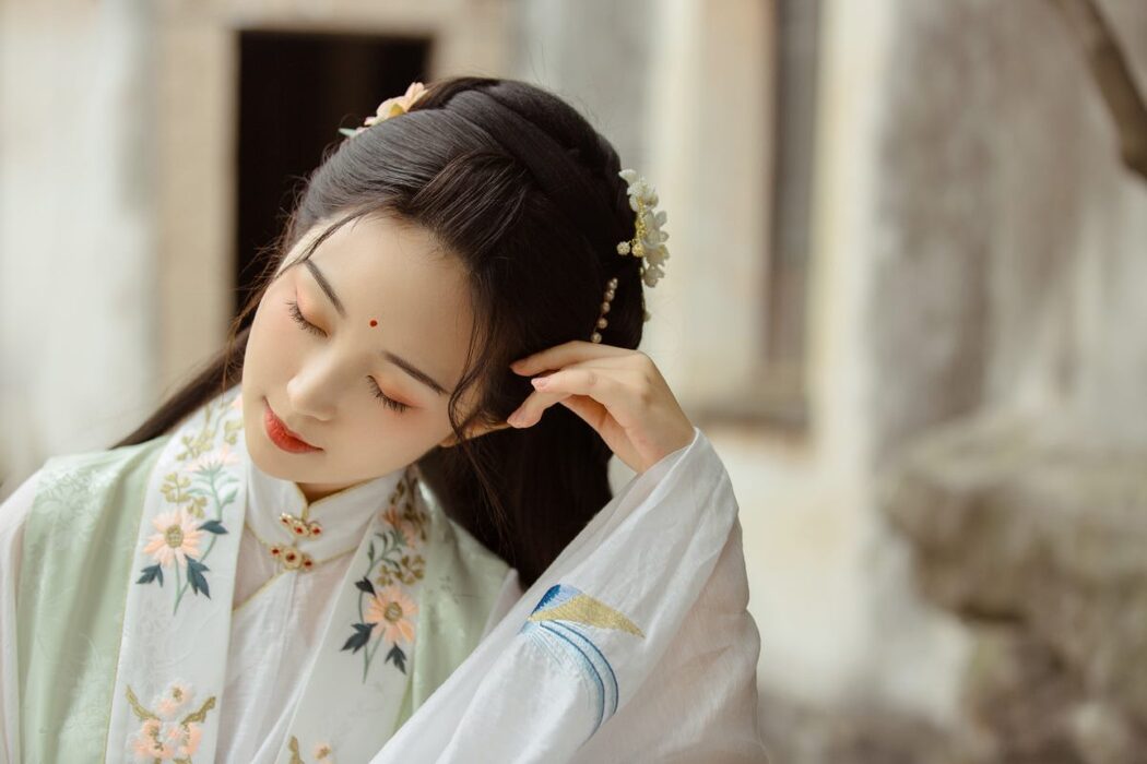 YiTuYu艺图语 Vol.980 You Hu Ya De Fu Hei Jiang