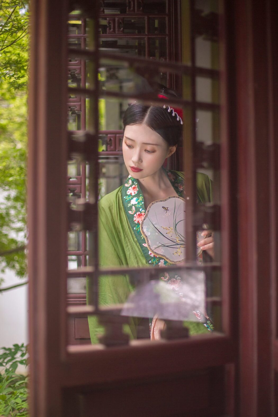 YiTuYu艺图语 Vol.987 Liu Liu Yang Liu Liu