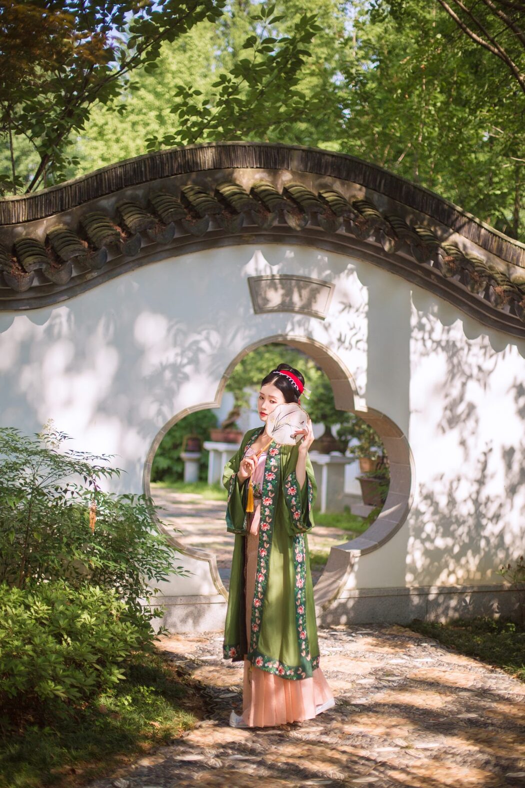 YiTuYu艺图语 Vol.987 Liu Liu Yang Liu Liu