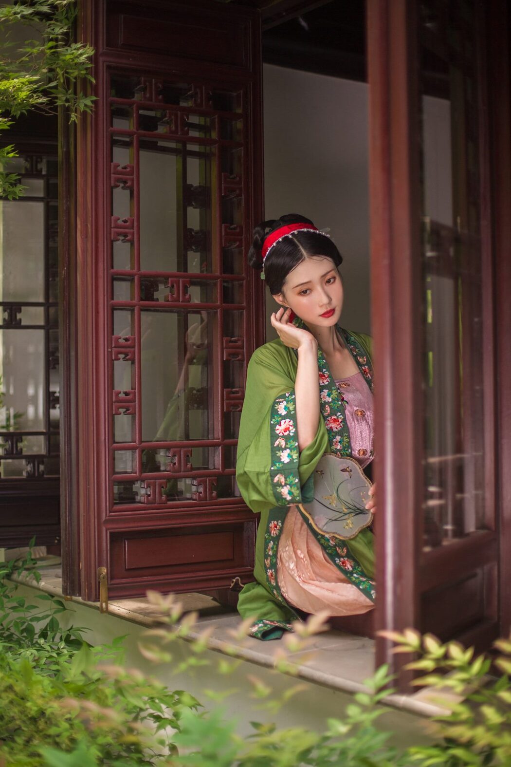 YiTuYu艺图语 Vol.987 Liu Liu Yang Liu Liu