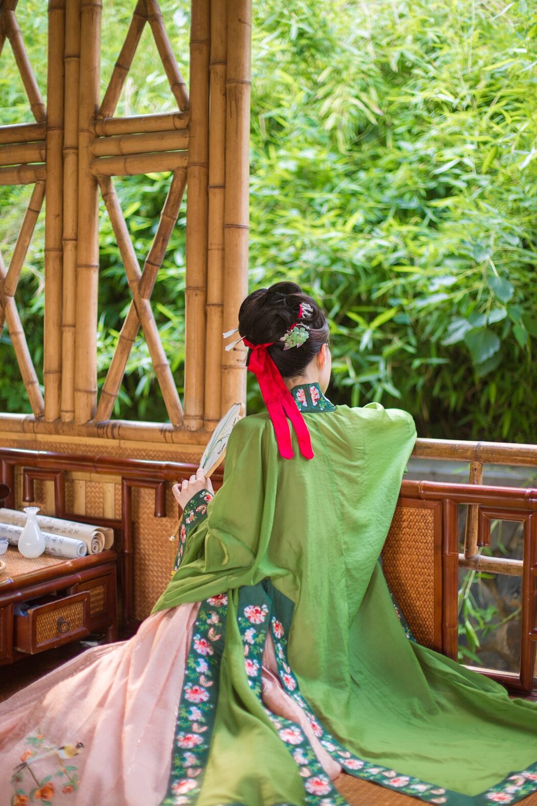 YiTuYu艺图语 Vol.987 Liu Liu Yang Liu Liu