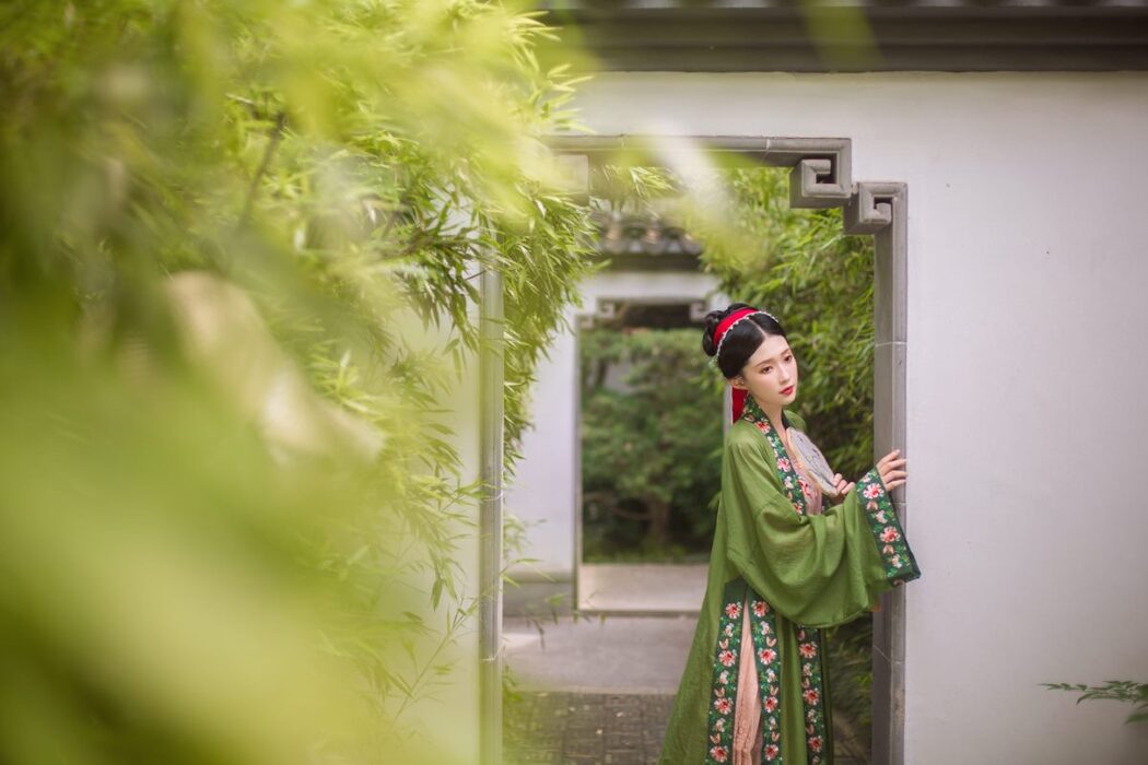 YiTuYu艺图语 Vol.987 Liu Liu Yang Liu Liu