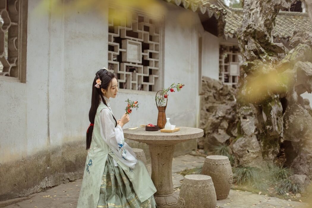 YiTuYu艺图语 Vol.980 You Hu Ya De Fu Hei Jiang