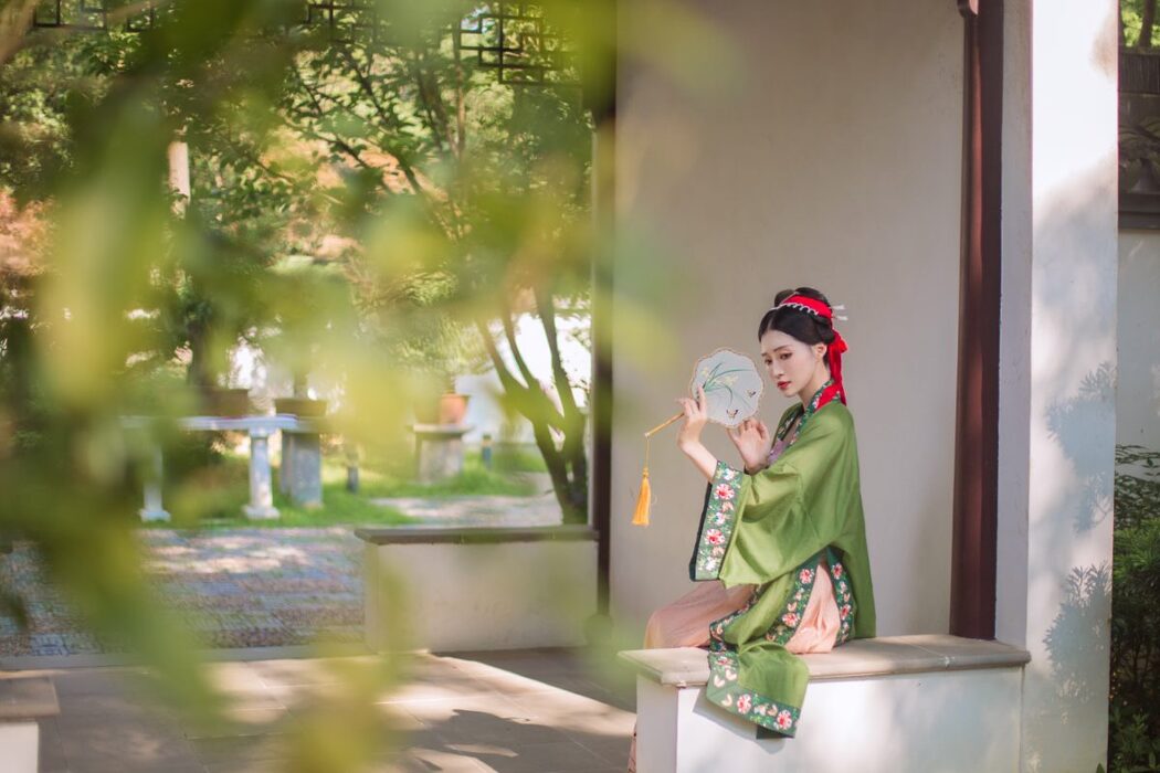 YiTuYu艺图语 Vol.987 Liu Liu Yang Liu Liu