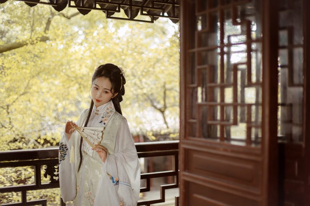 YiTuYu艺图语 Vol.980 You Hu Ya De Fu Hei Jiang