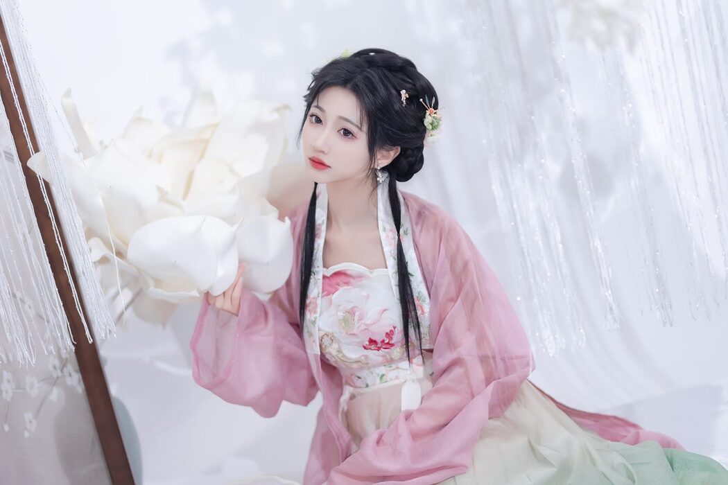 YiTuYu艺图语 Vol.6225 Qi Luo Sheng De Xiao Su Su