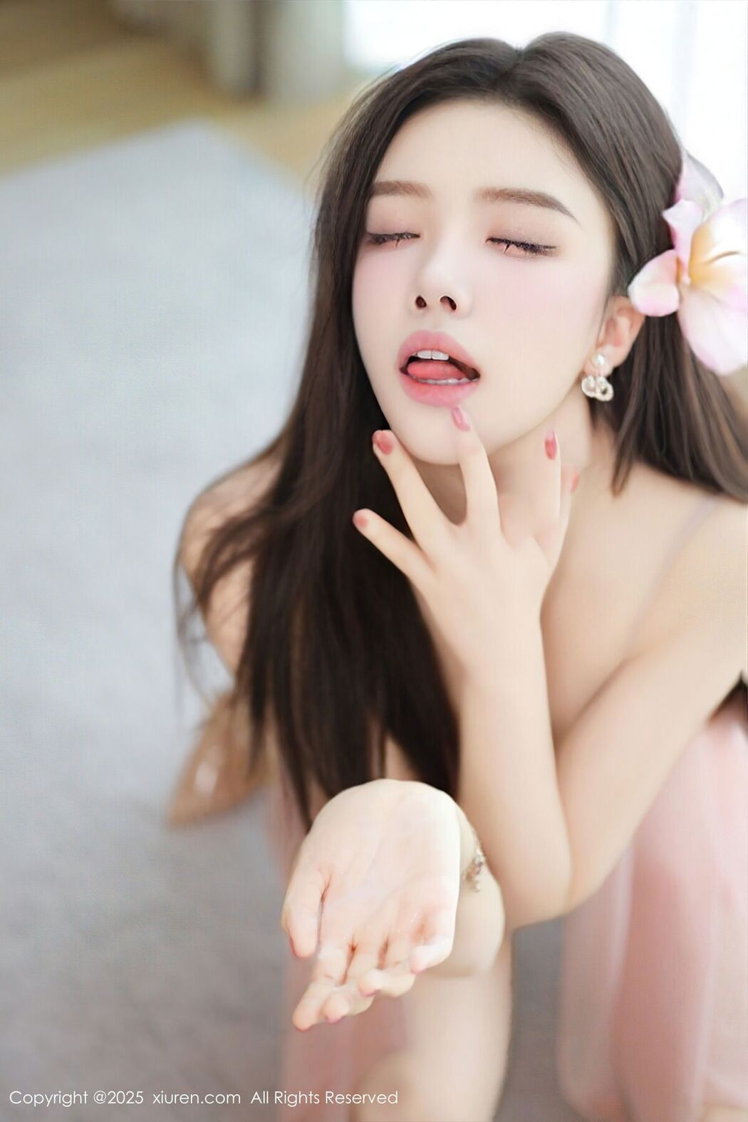 XiuRen秀人网 No.9932 唐翩翩 (92P)