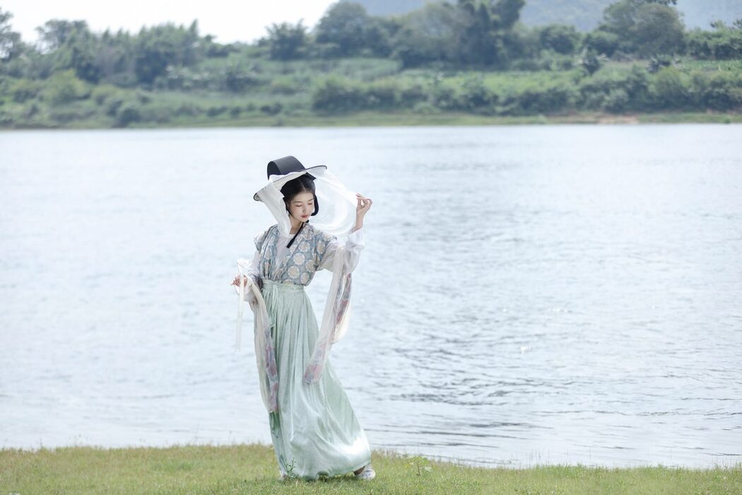 YiTuYu艺图语 Vol.6273 Suan La Tang Er